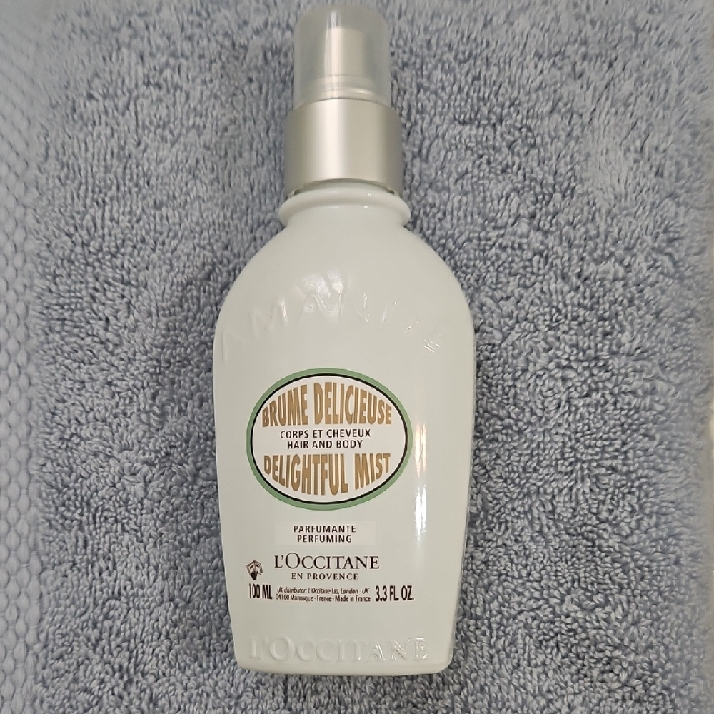 L'OCCITANE Brume Delicieuse Hair and Body Mist - White and Silver